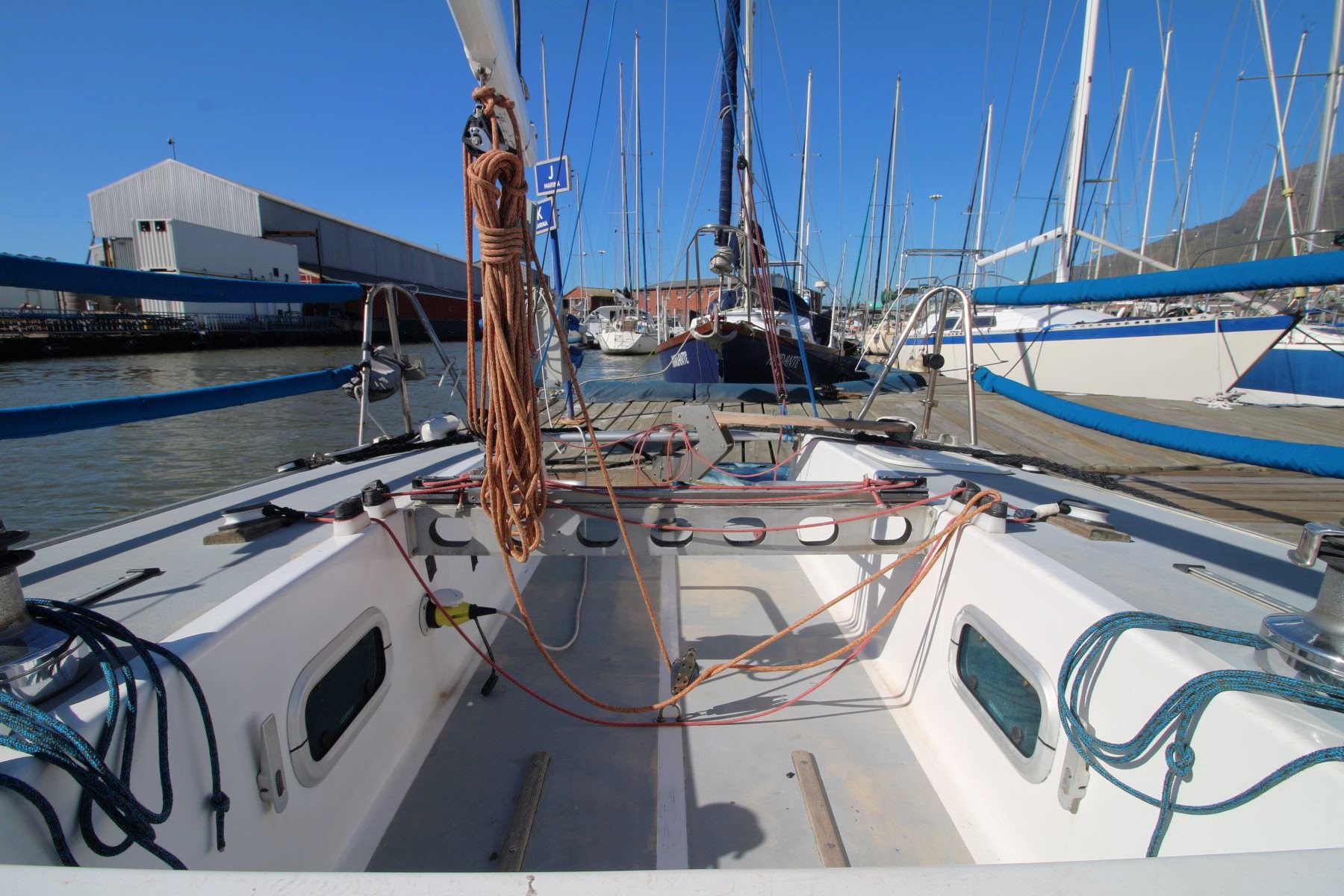 MON27-0584q
