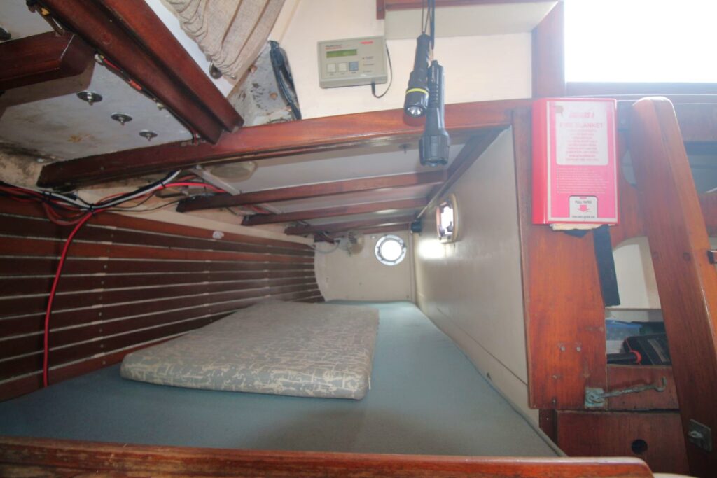 MON30-0551j