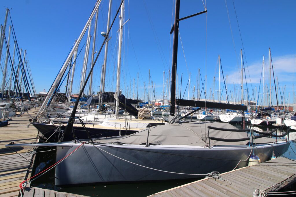 MON30-0560aa