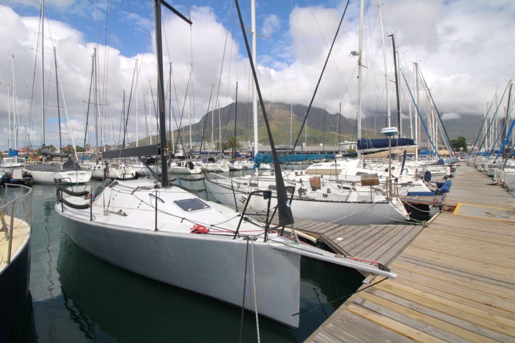 MON30-0560b