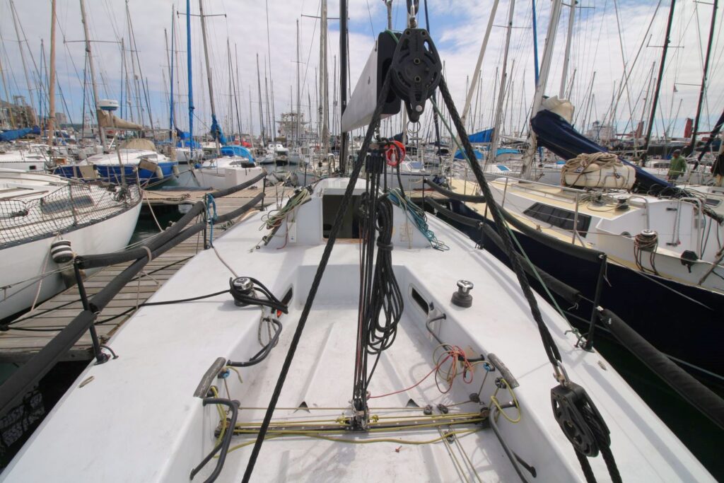 MON30-0560f