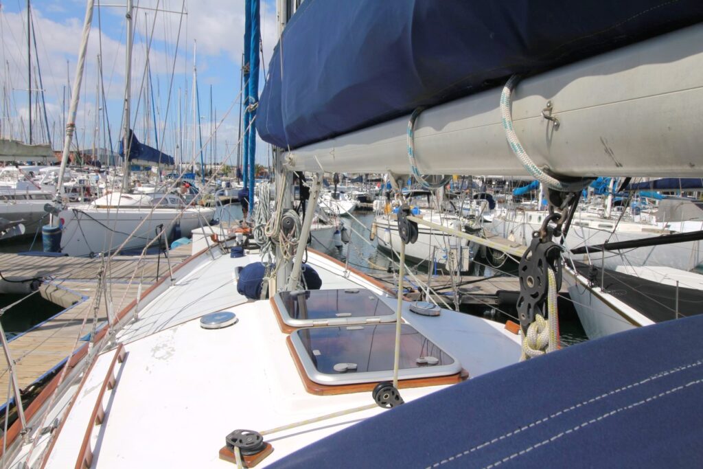 MON37-0556g