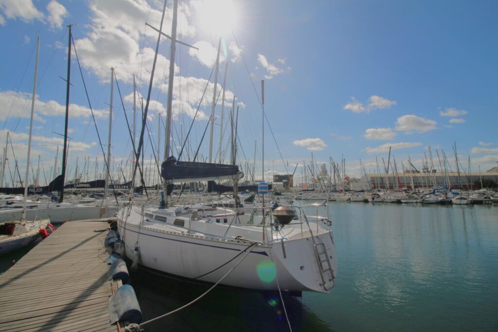 MON43-0553e