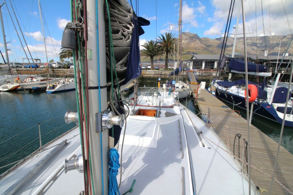 MON43-0553m