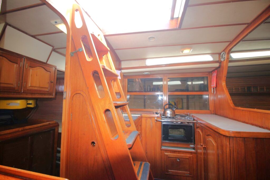 MON43-0553r