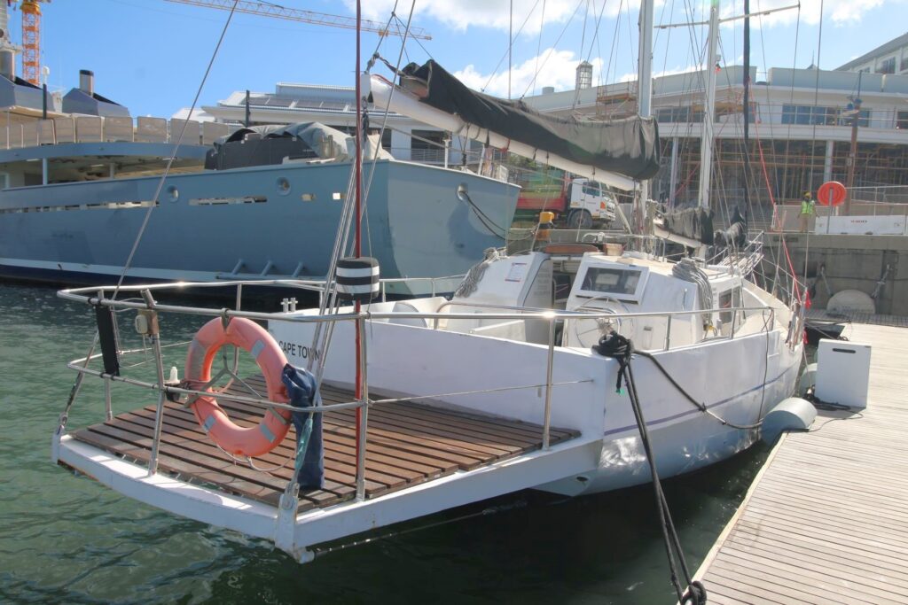 MON60-0554e