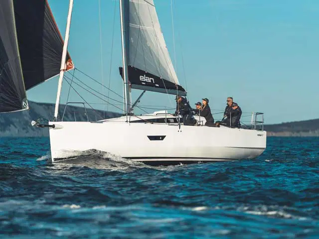 elan e4-mon35-0333a_big