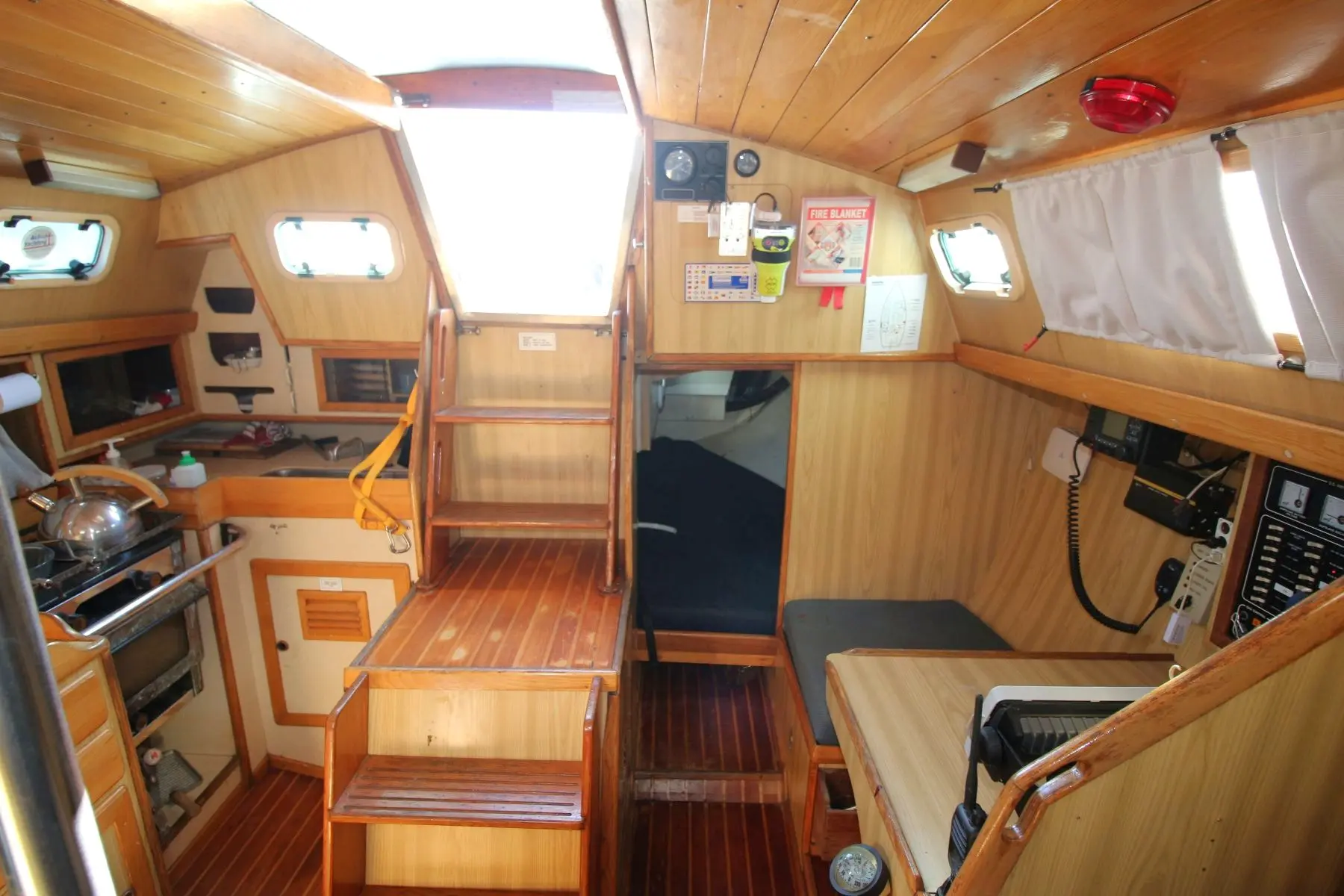 MON31-0586l