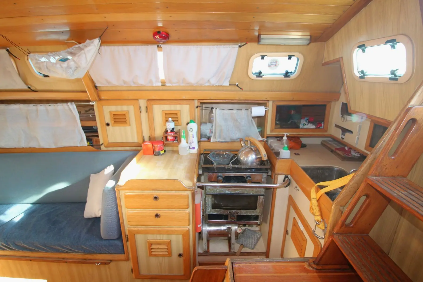 MON31-0586m