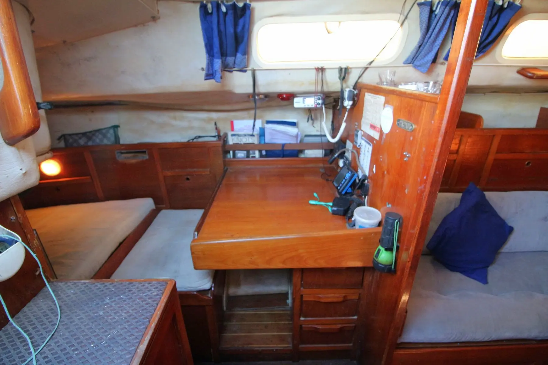 MON32-0588m