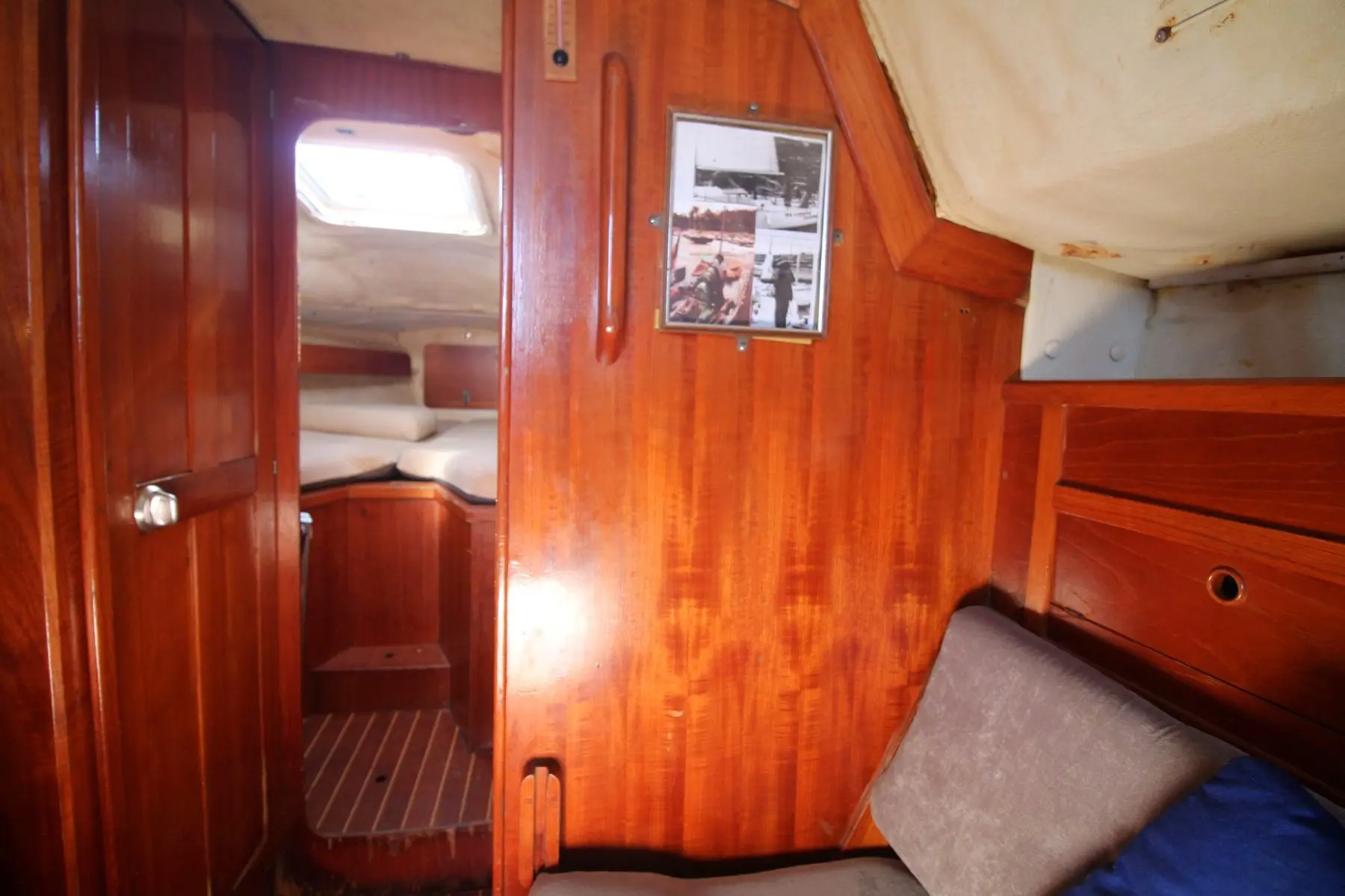 MON32-0588r
