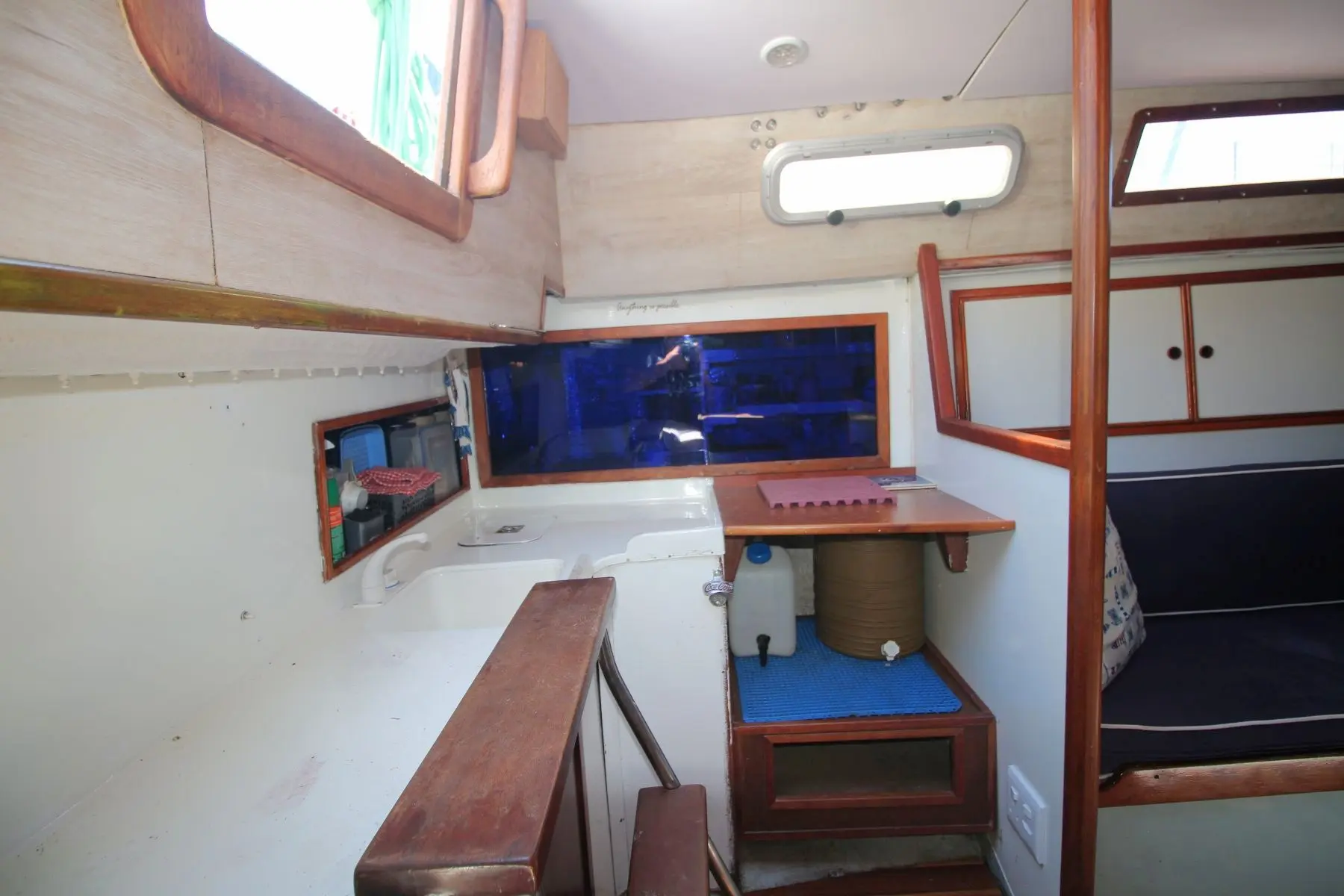 MON33-0592n