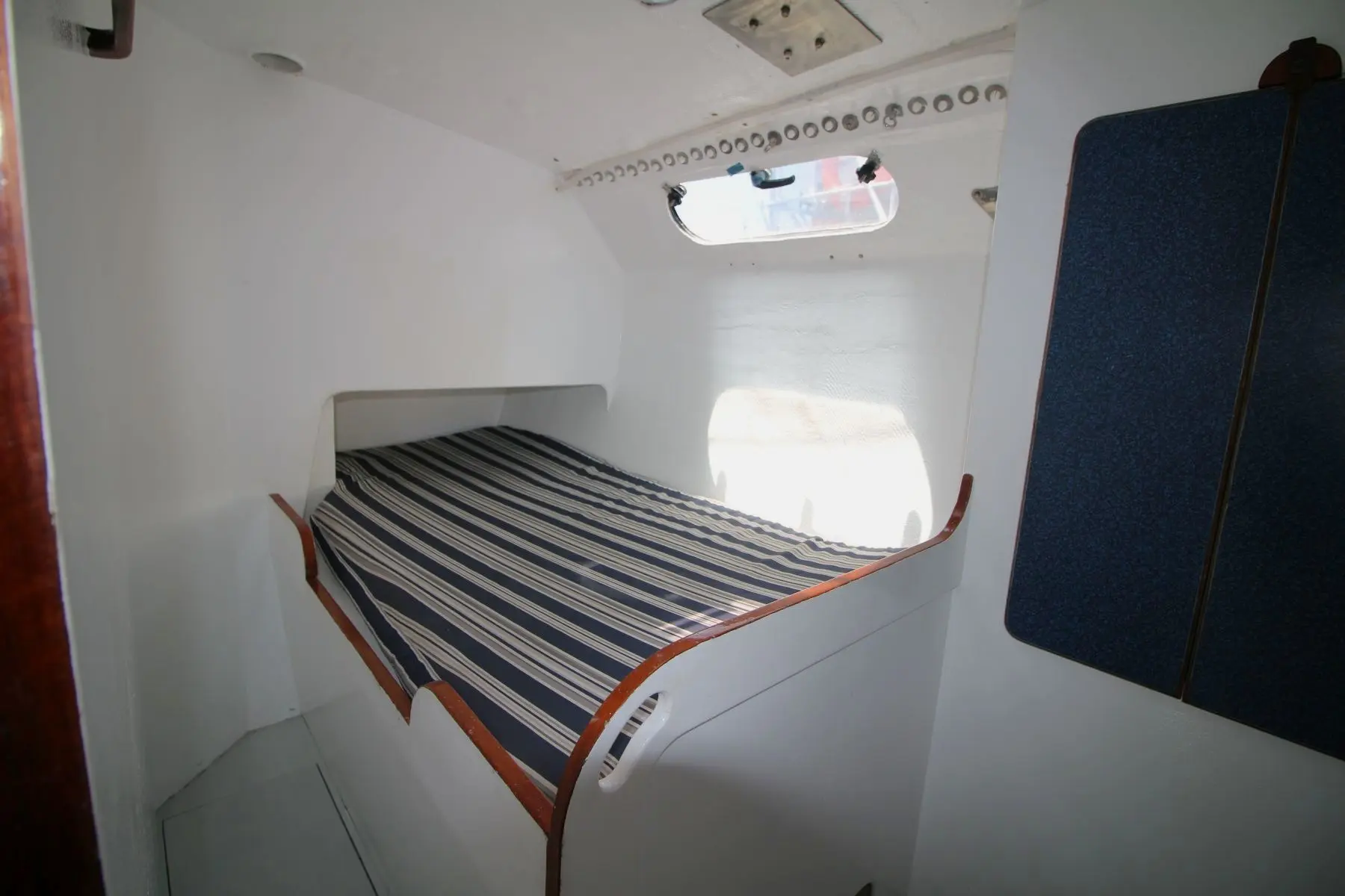 MON56-0447 (19)